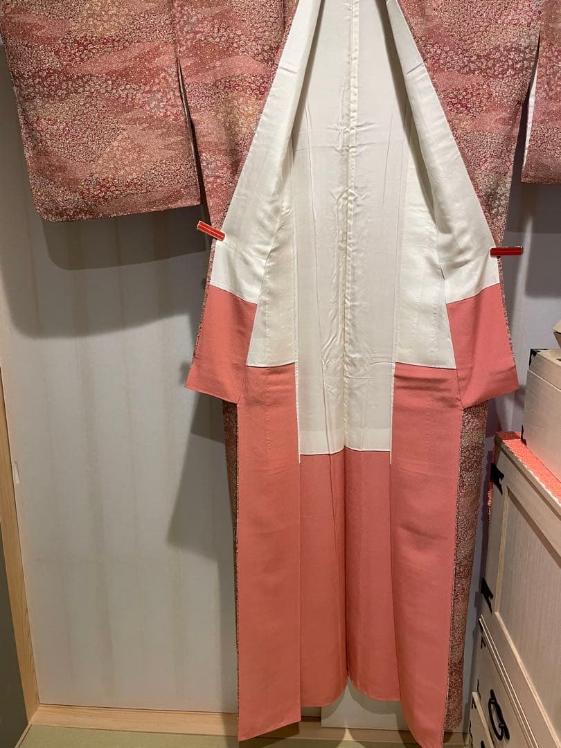 新品 正絹小大丸の小紋 しつけ糸付き