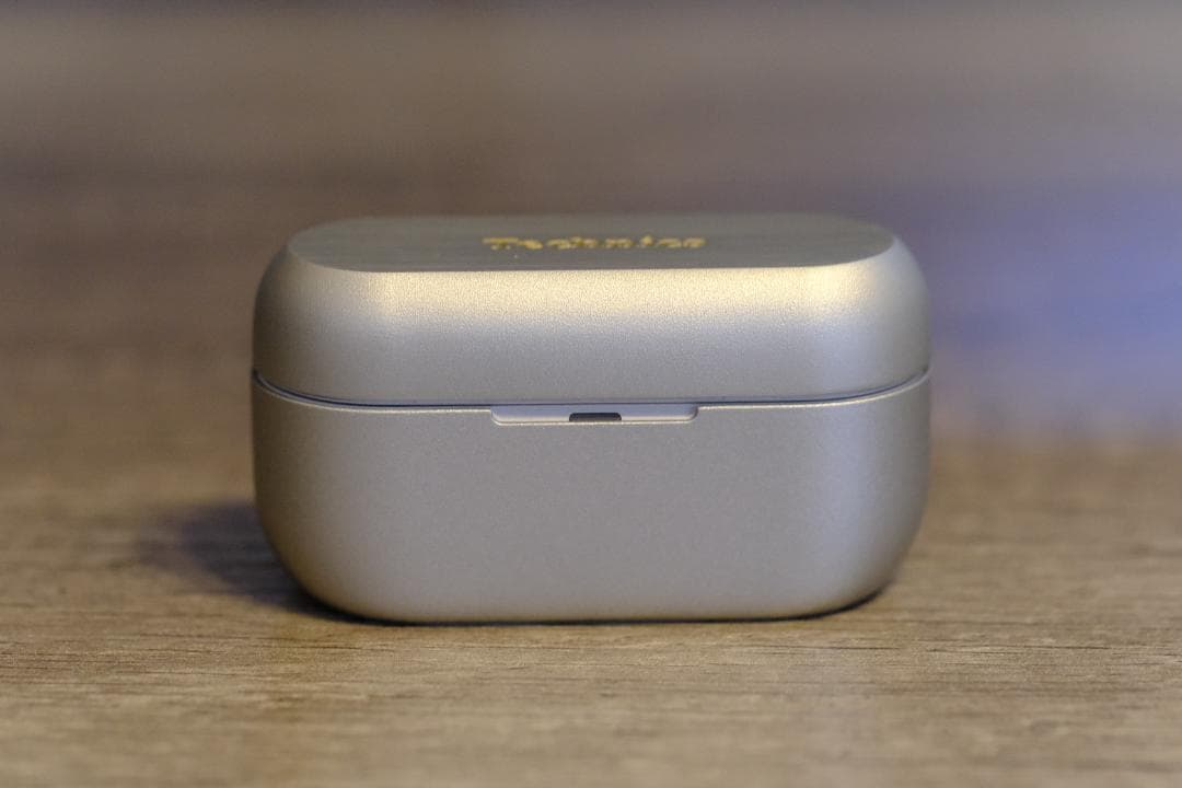 【ケース付き】Technics EAH-AZ80（ワイヤレスイヤホン）