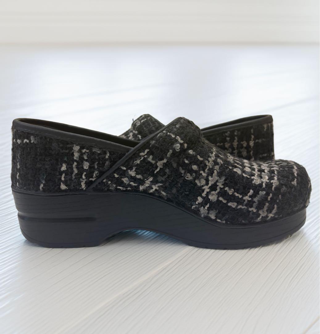 新品.未使用　ダンスコ・Fabric Pro・/サイズ:38