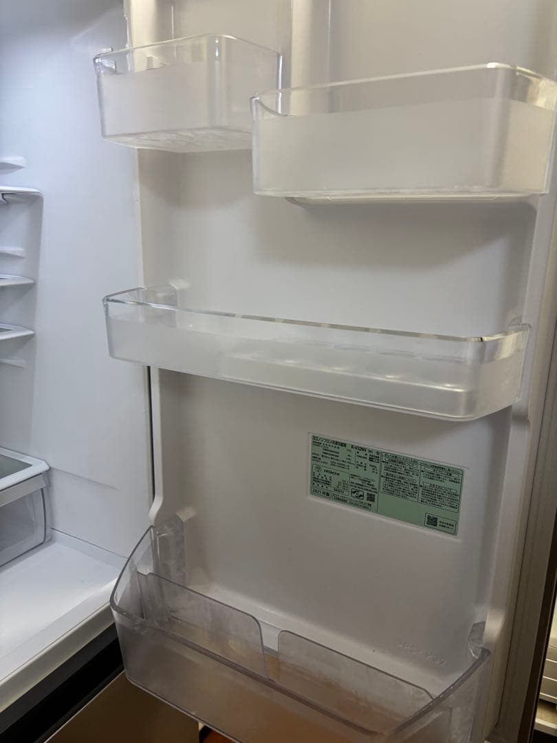 冷蔵庫315L（HITACHI）2021年製、自動製氷機能付き9月2日までの出品
