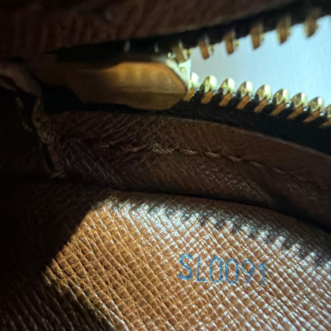 LOUIS VUITTON ダヌーブ