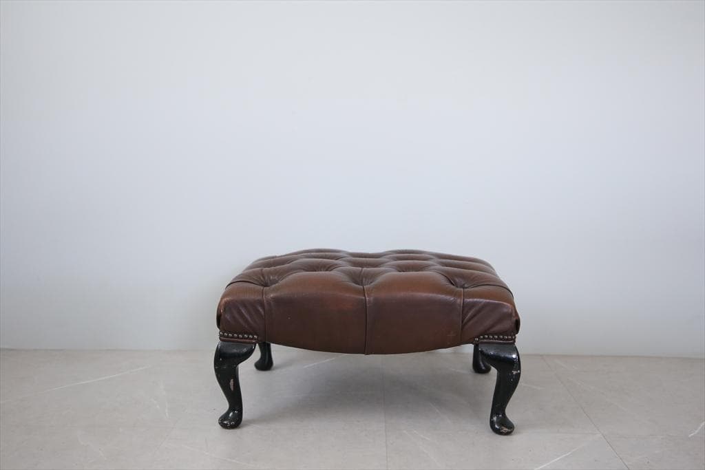 英国アンティークチェスターフィールドフットスツール/レザーオットマン(89-61