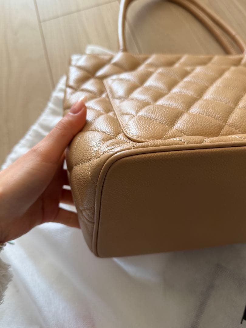 CHANEL ベージュ 復刻トートキャビアスキン トート/ハンドバッグ