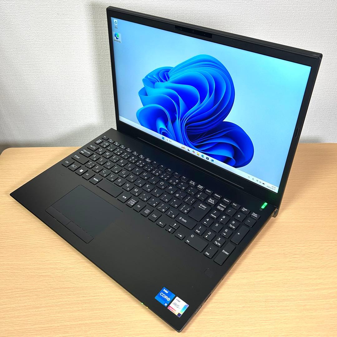 美品 VAIO S15 VJS1551 1TB DVDドライブ 15型　12世代