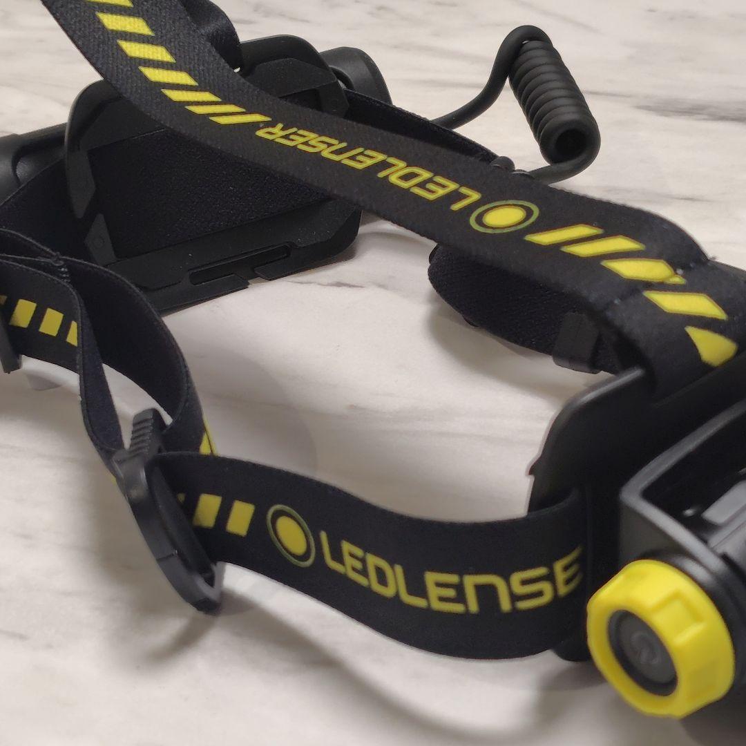 新品　未使用品　LED　ヘッドライト　レッドレンザ―　USB充電　502195