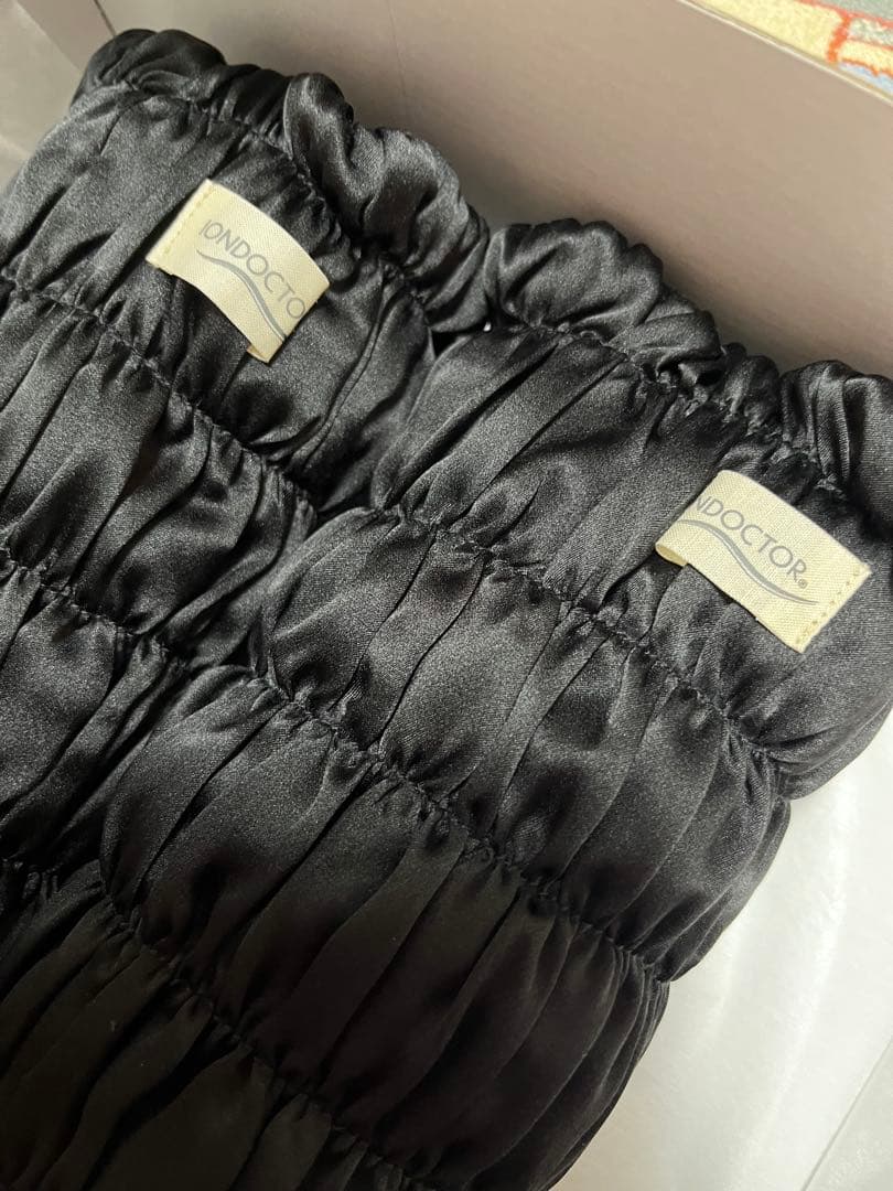 新品未使用ONDOCTOR サテン レッグウォーマー 黒