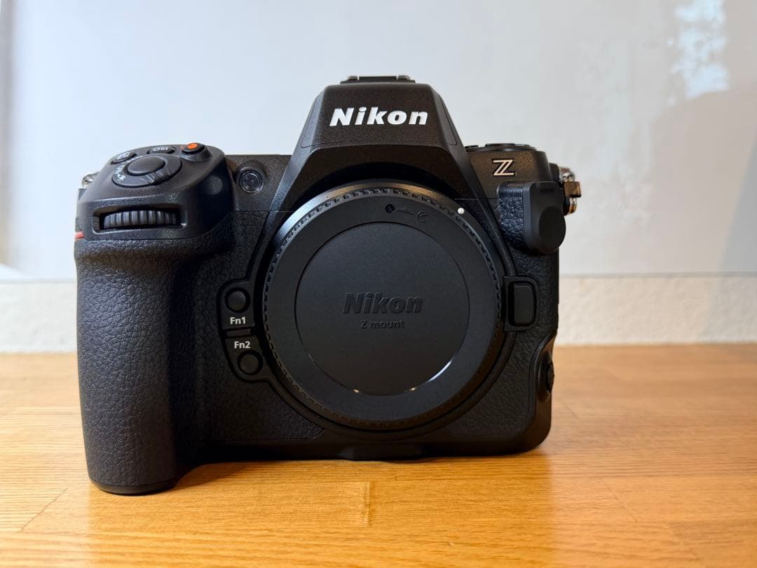 ニコン z8