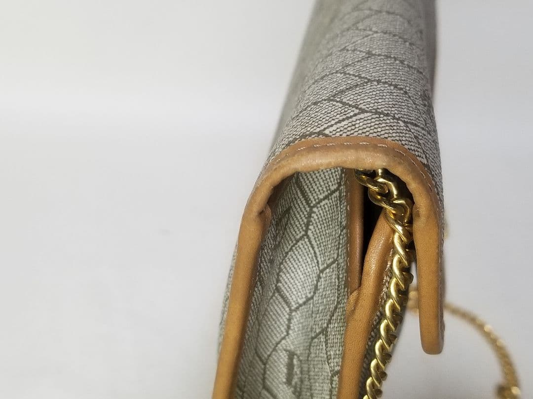 クリスチャン・ディオール ハニカムパターン チェーンショルダーバッグ