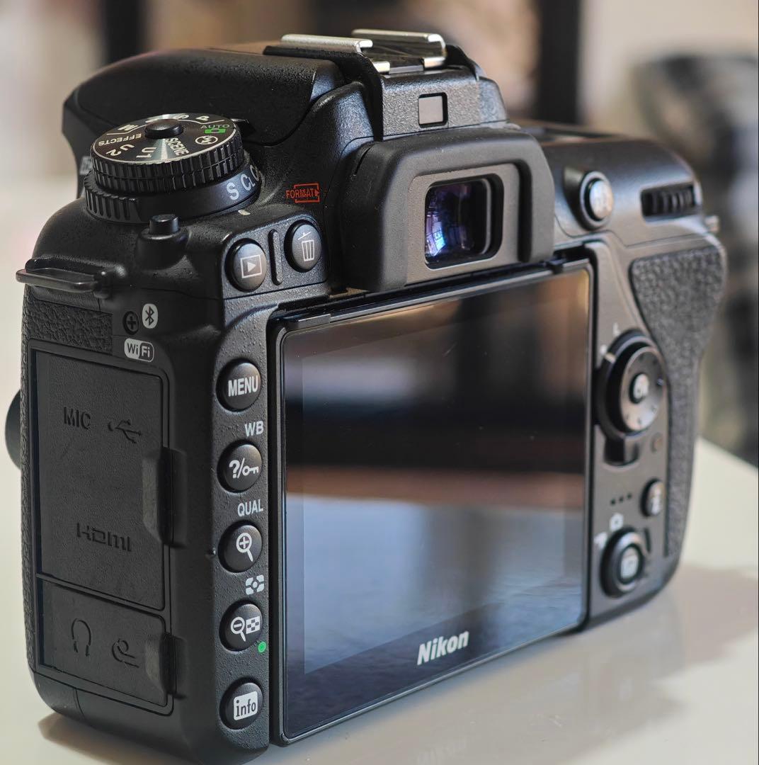 Nikon D7500 ボディ　本体