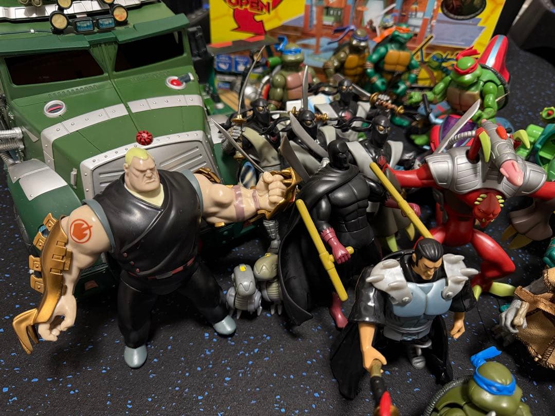 限界特価　ミュータント・タートルズ フィギュアセット　2003,2004