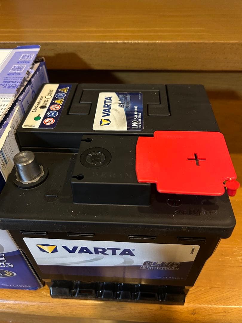VARTA BLUE Dynamic LN0 12V 44Ah バッテリー