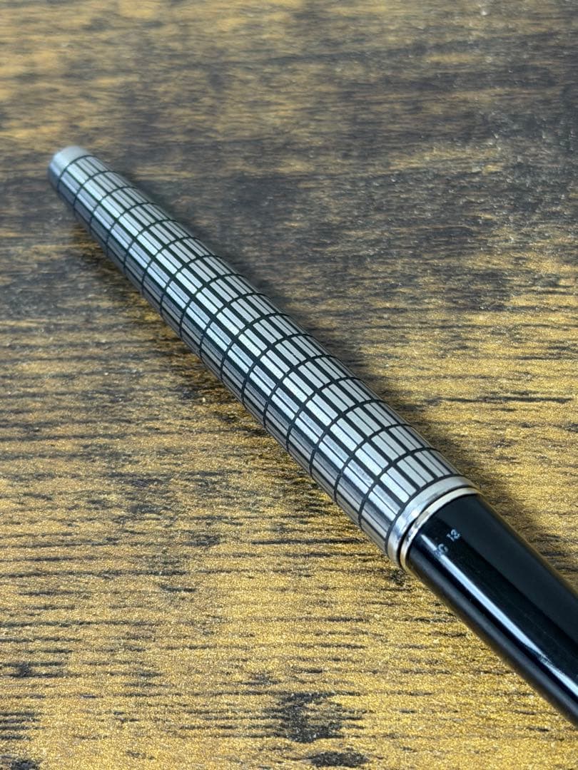 筆記確認&洗浄済　1977年製　蝕刻　エリート　18金　F パイロット　万年筆