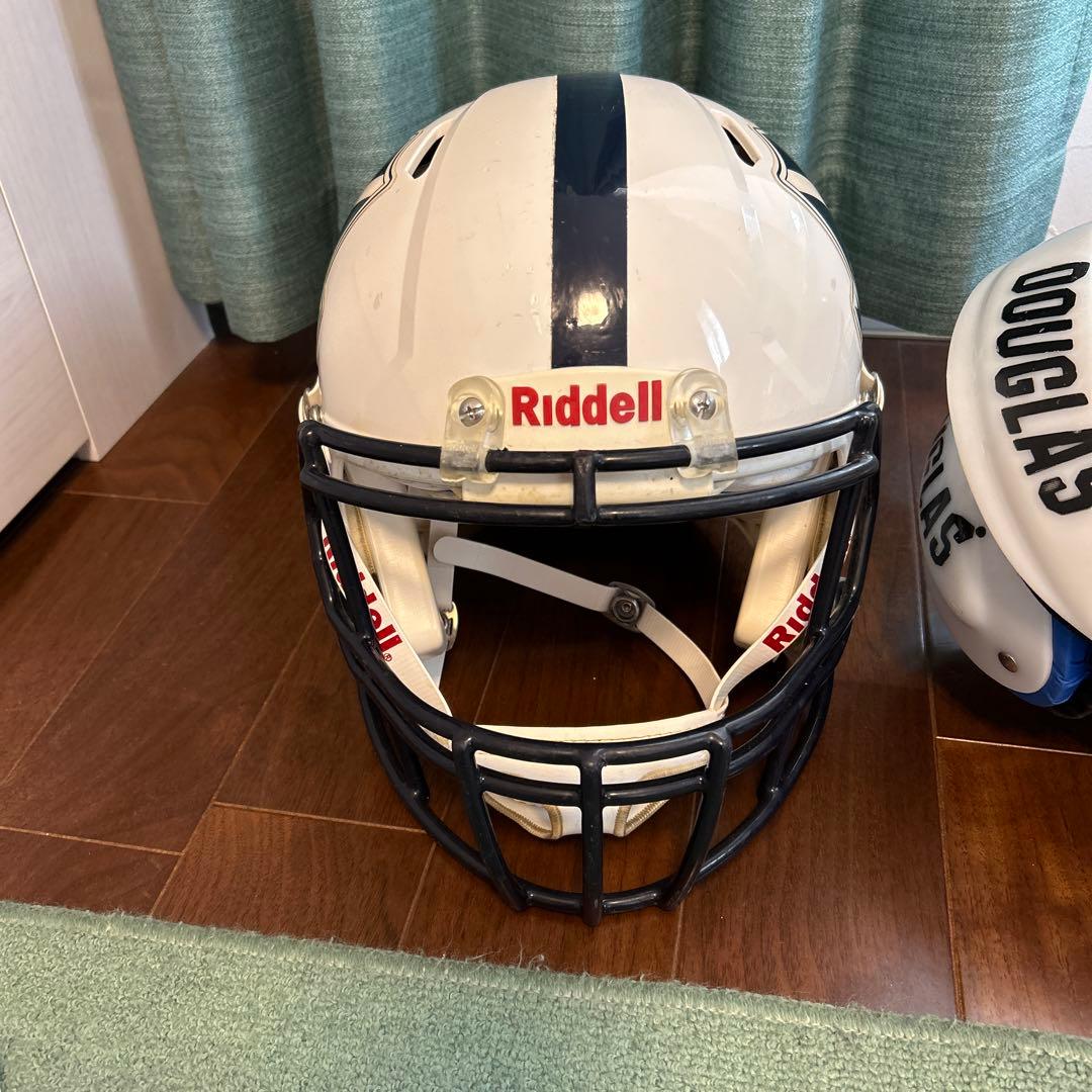 DOUGLAS QB1K XS ショルダーパッドとRiddell ヘルメット