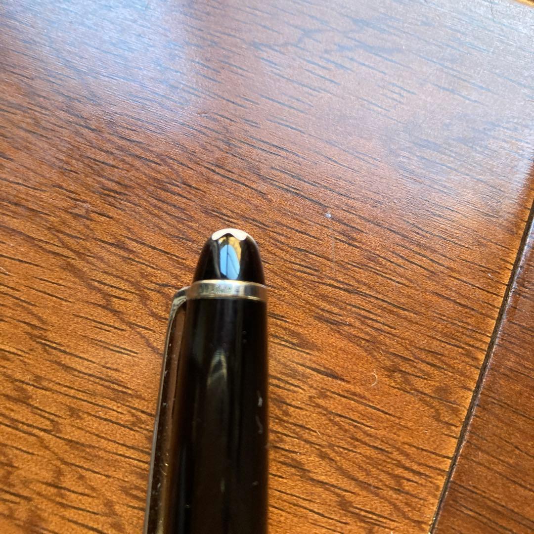 け*い様 モンブラン黒のボールペン 本体