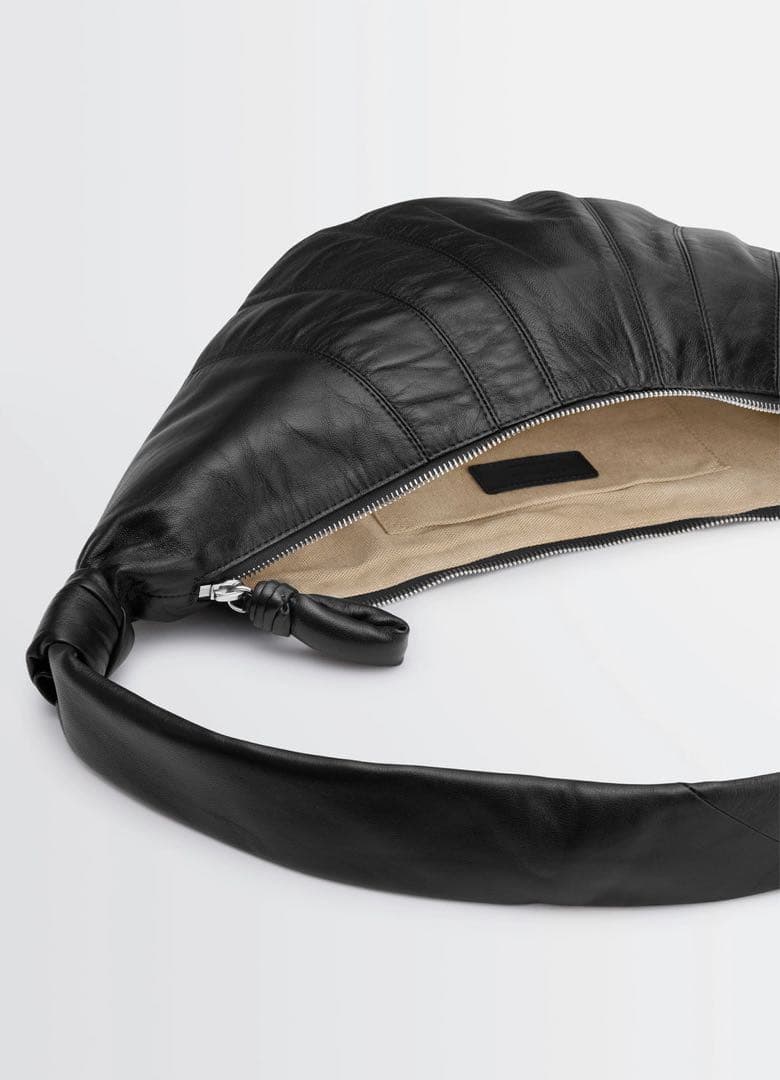 バッグ LEMAIRE MEDIUM CROISSANT BAG BLACK