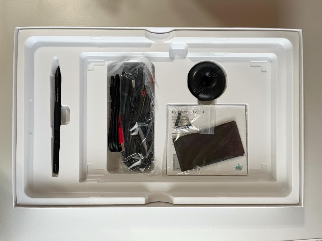 【付属品完備】HUION Kamvas13 液晶ペンタブレット Slim Pen