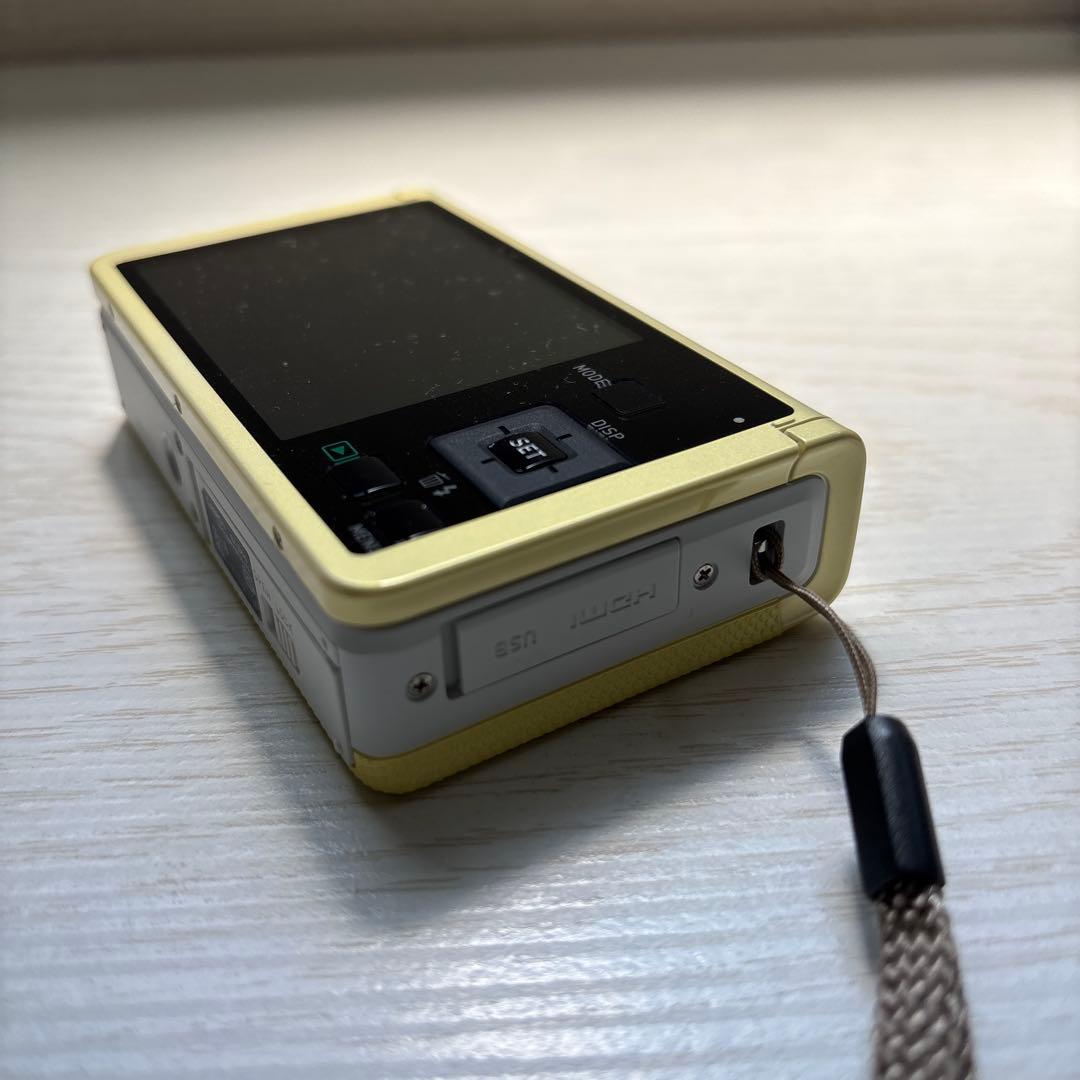 デジタルカメラ CASIO EXlLIM EX ZR70