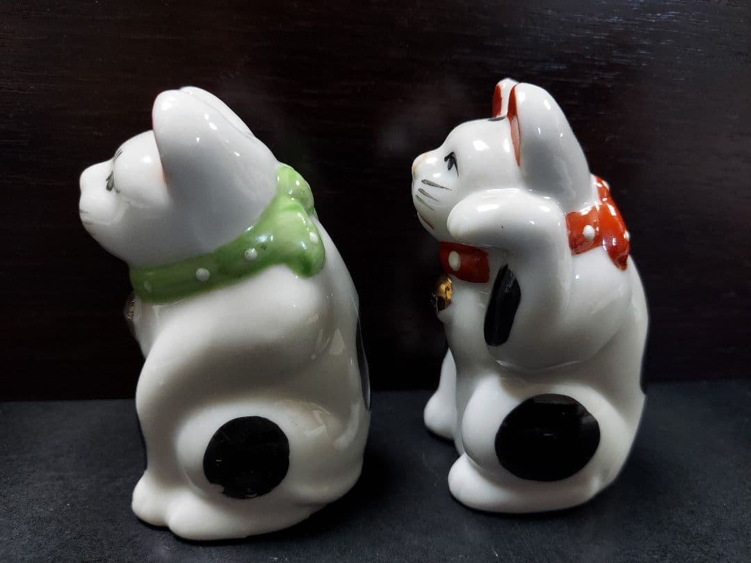 レトロ招き猫2体 陶器人形 江戸期 明治 大正 昭和 縁起物 風水スピリチュアル