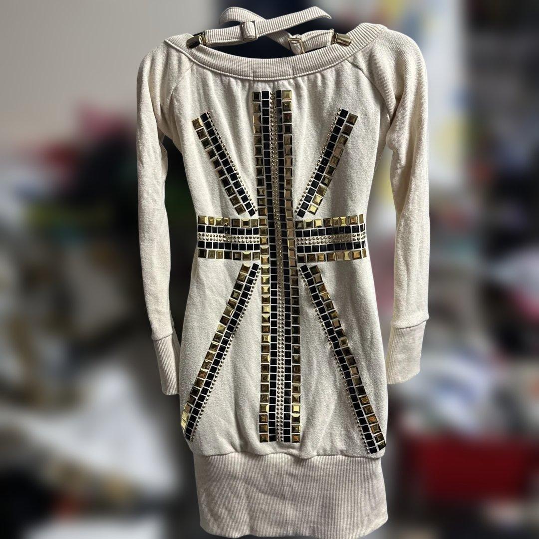 後ろが派手‼️d.i.a アイボリー ジッパー付きミニワンピース