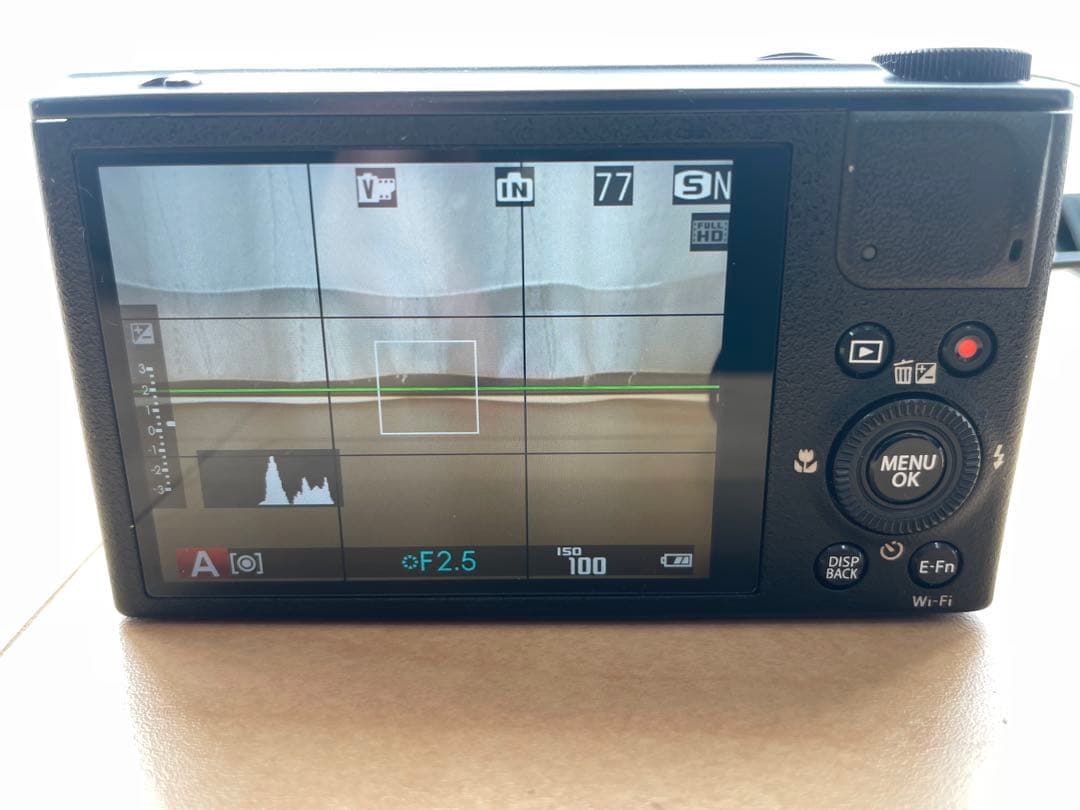 Tsuki　Fujifilm XQ1 コンパクトデジタルカメラ
