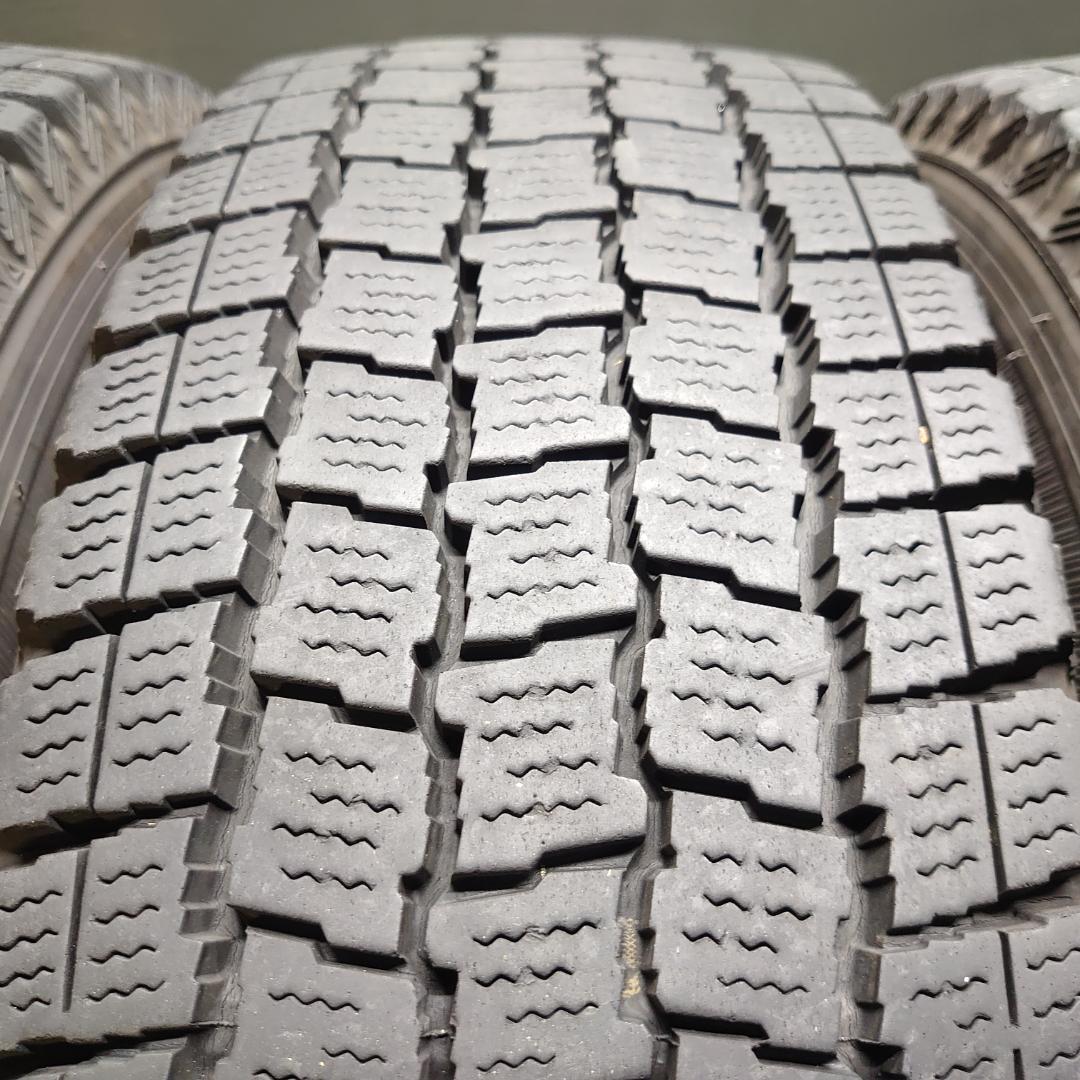 トヨタ純正 冬 195/80Ｒ15 107/105L LT 200系 ハイエース