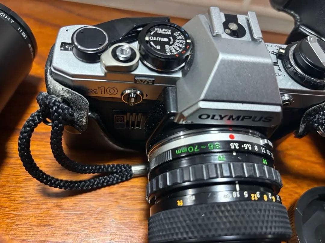 オリンパスOM-10 一眼レフカメラ 35-70 100-200望遠レンズ付き