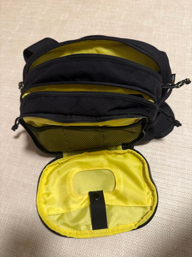 Hugoo ヒップシート ブラック CORDURA