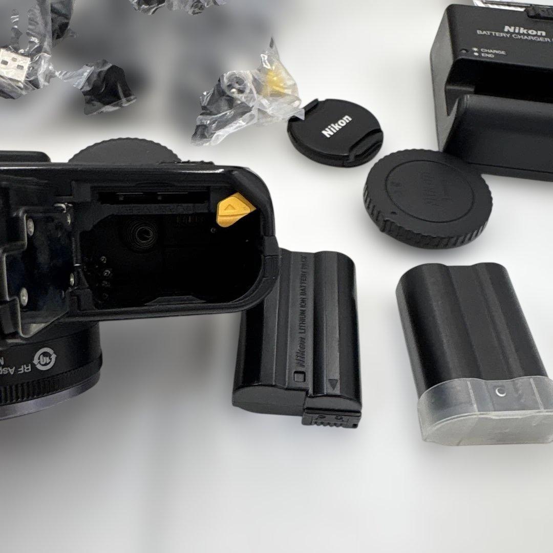 美品　Nikon 1 V1 10mmレンズキット