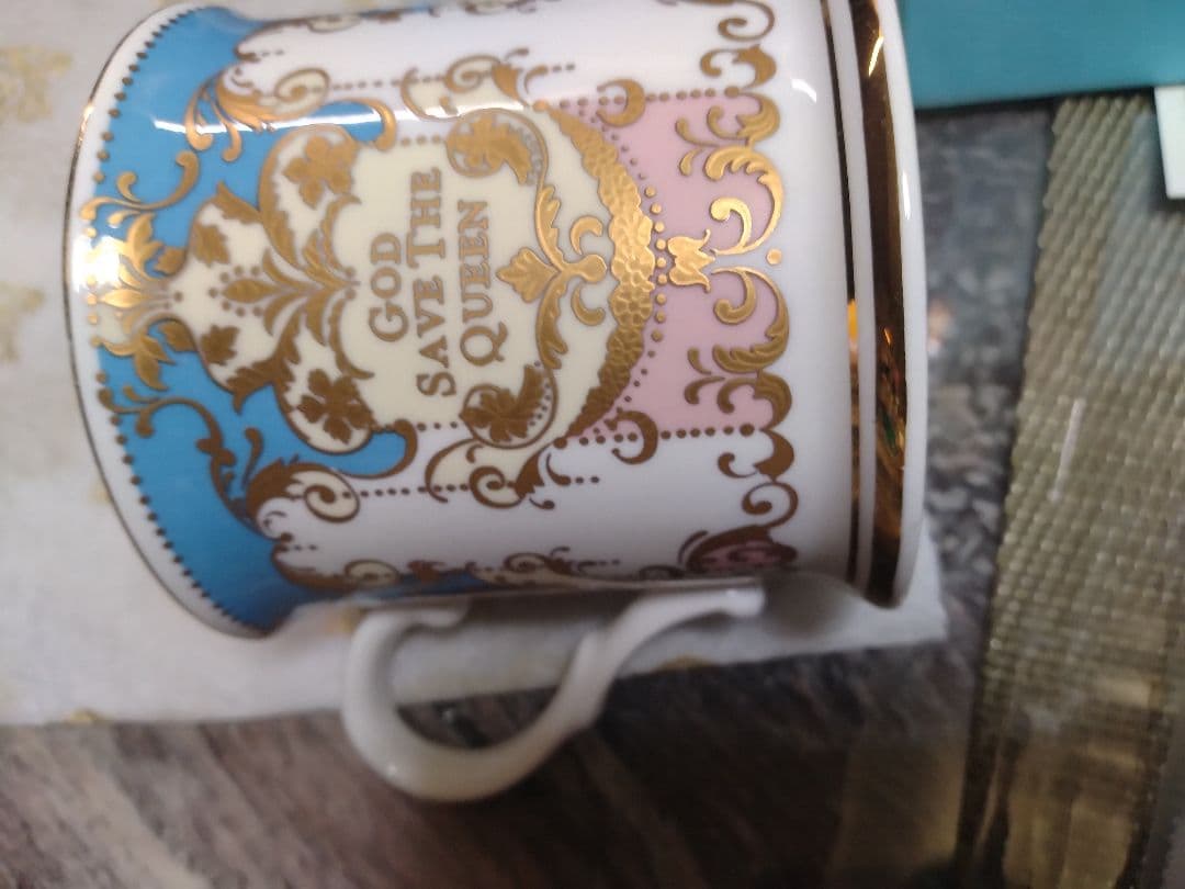 女王陛下エリザベス2世在位50周年カップ ロイヤルコレクション