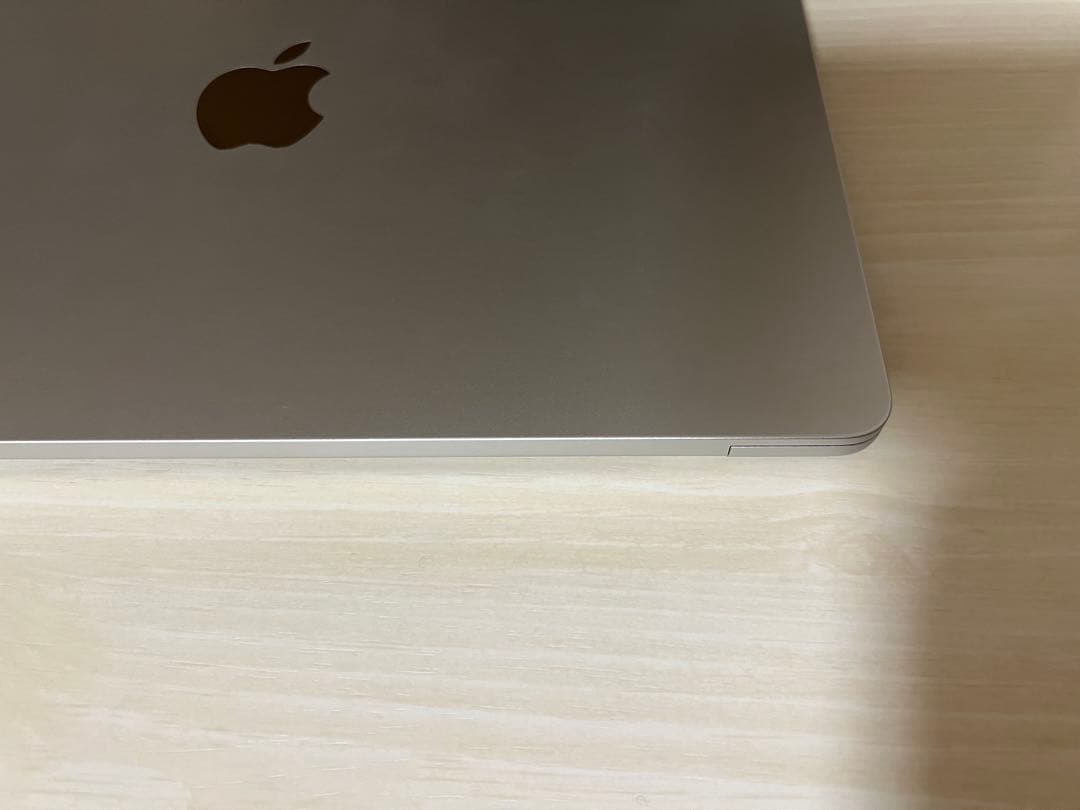 MacBook Air M3 13インチ256GB 8GB モデル シルバー