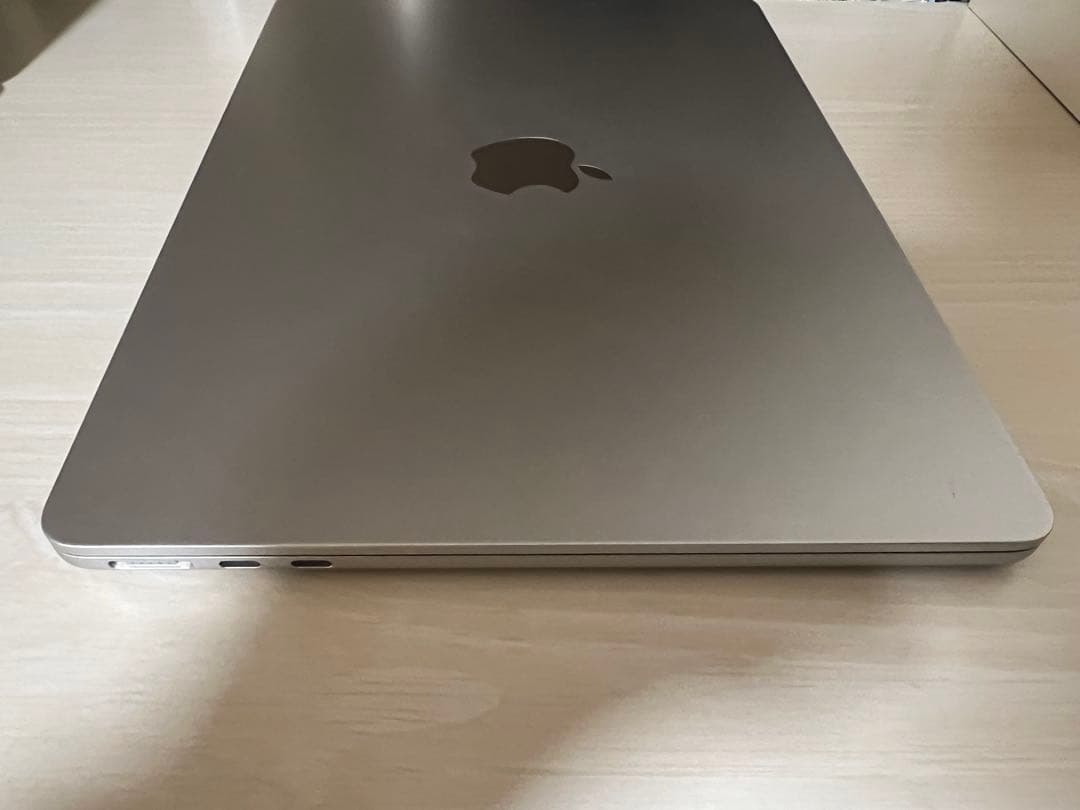 MacBook Air M3 13インチ256GB 8GB モデル シルバー