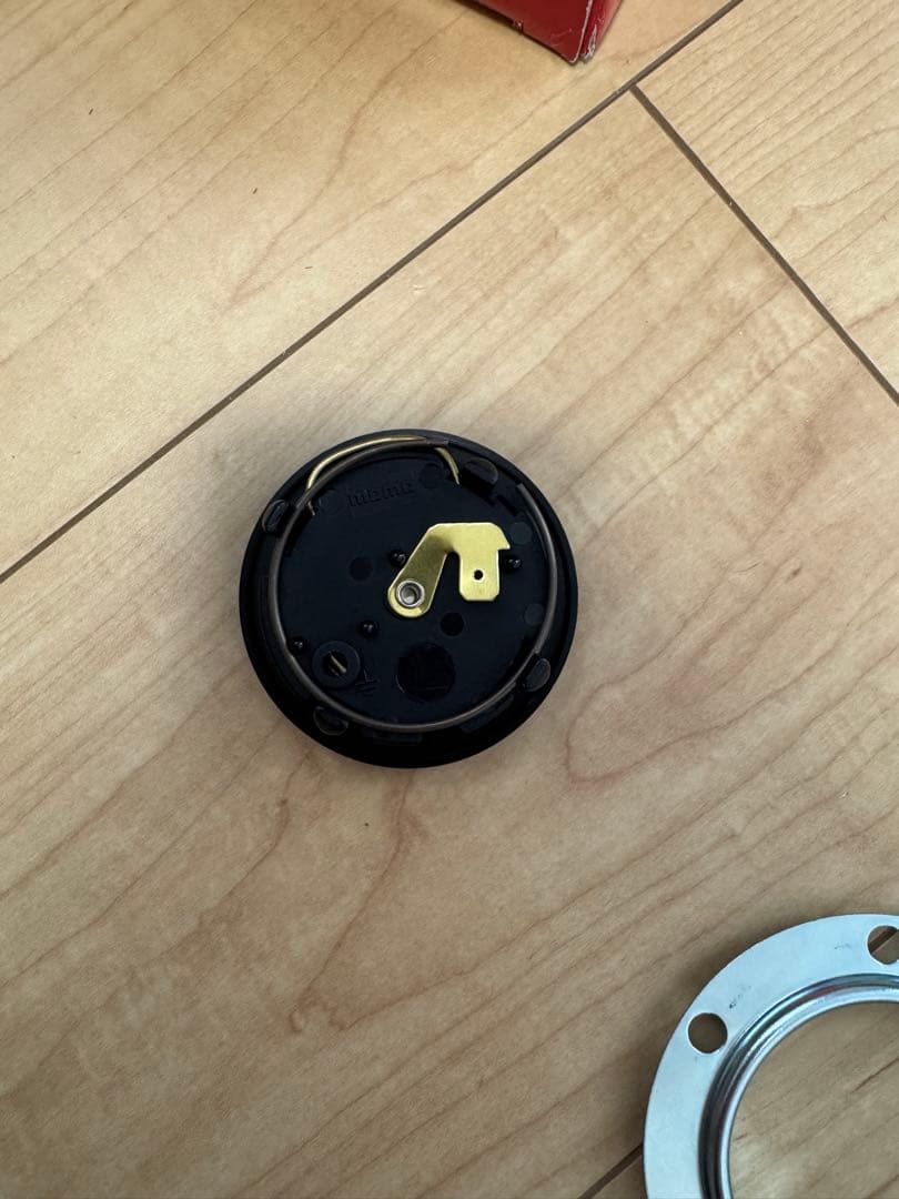 MOMO MOD.07 ブラックレザー（型番 M-41 日本正規輸入品）