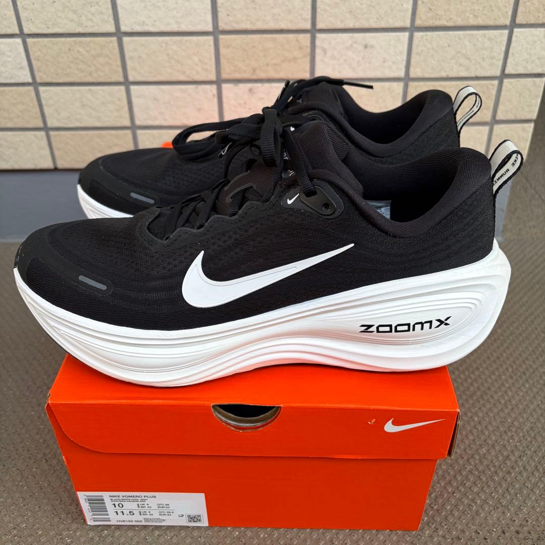 【超美品】NIKE VOMERO PLUS US10 / 28cm 低走行