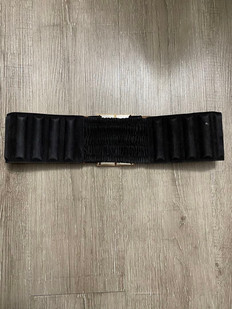 FENDI 幅広ベルト　スウェード　ウッド　木製　ロゴ　レディース