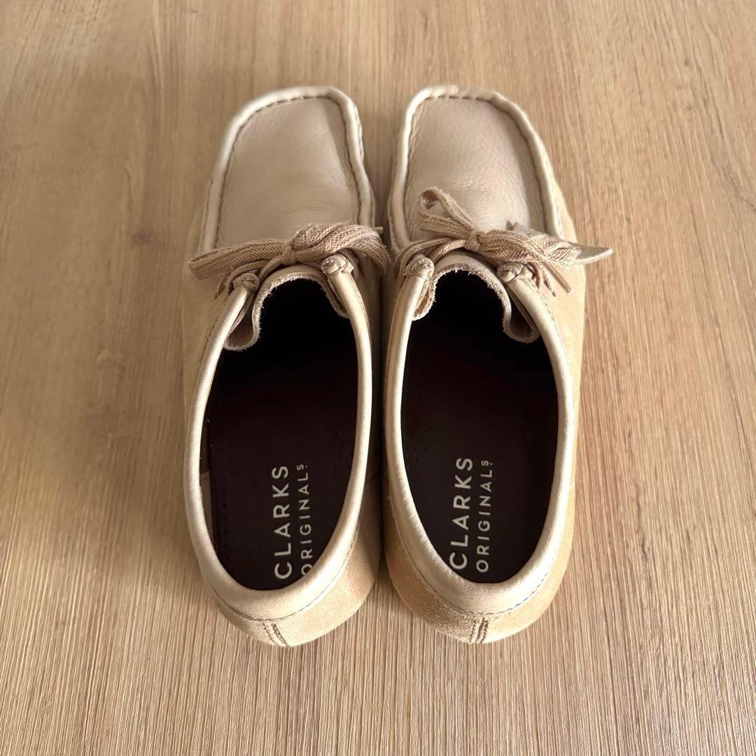 クラークス ワラビー ベージュ UK8.5 26.5cm レザーシューズ 本革