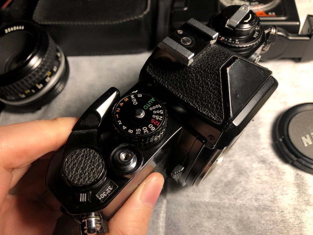 ニコン FE +Ai 50 2フィルムカメラ実用品 レンズ付き作動確認済み