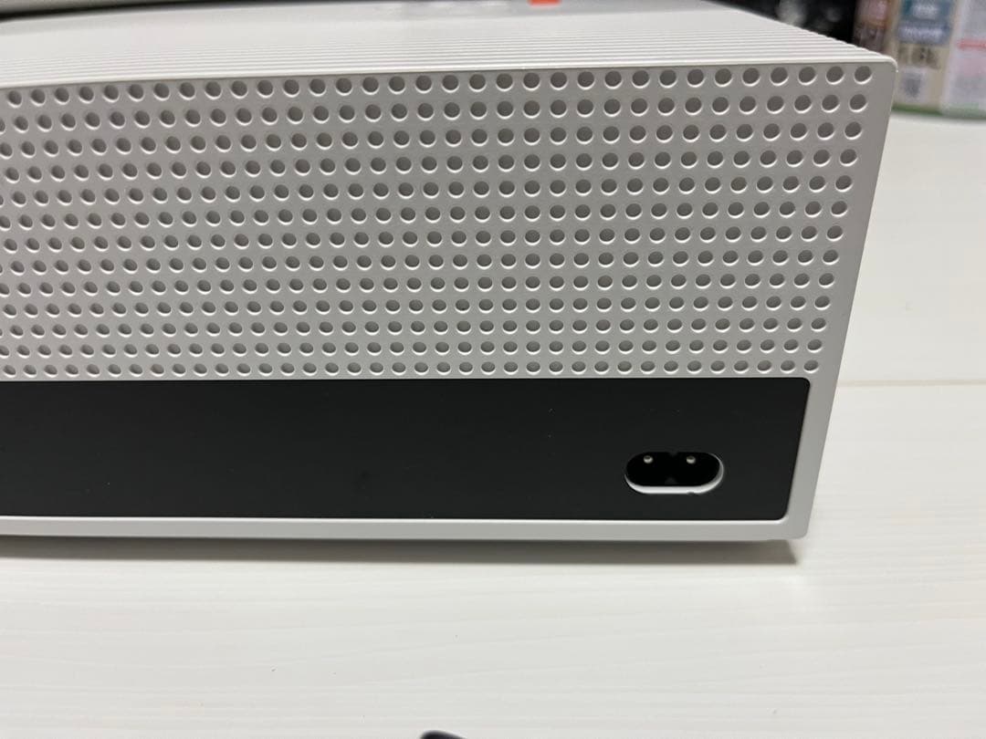 JDLURK M8 プロジェクター 本体　一回のみ使用