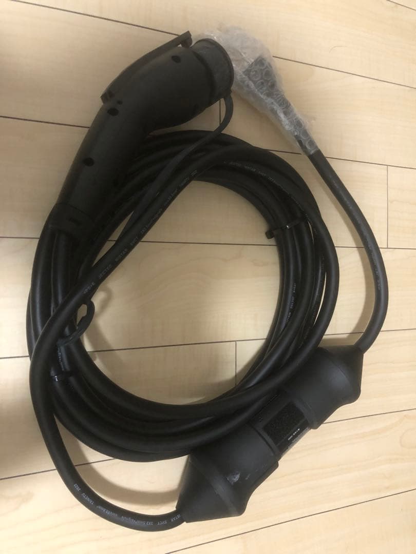 新品未使用　ボルボ純正200V充電ケーブル