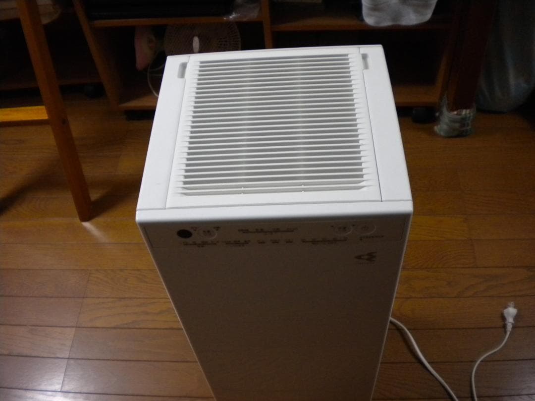 ダイキン 加湿ストリーマ空気清浄機 MCK55XE-W ２０２１年製