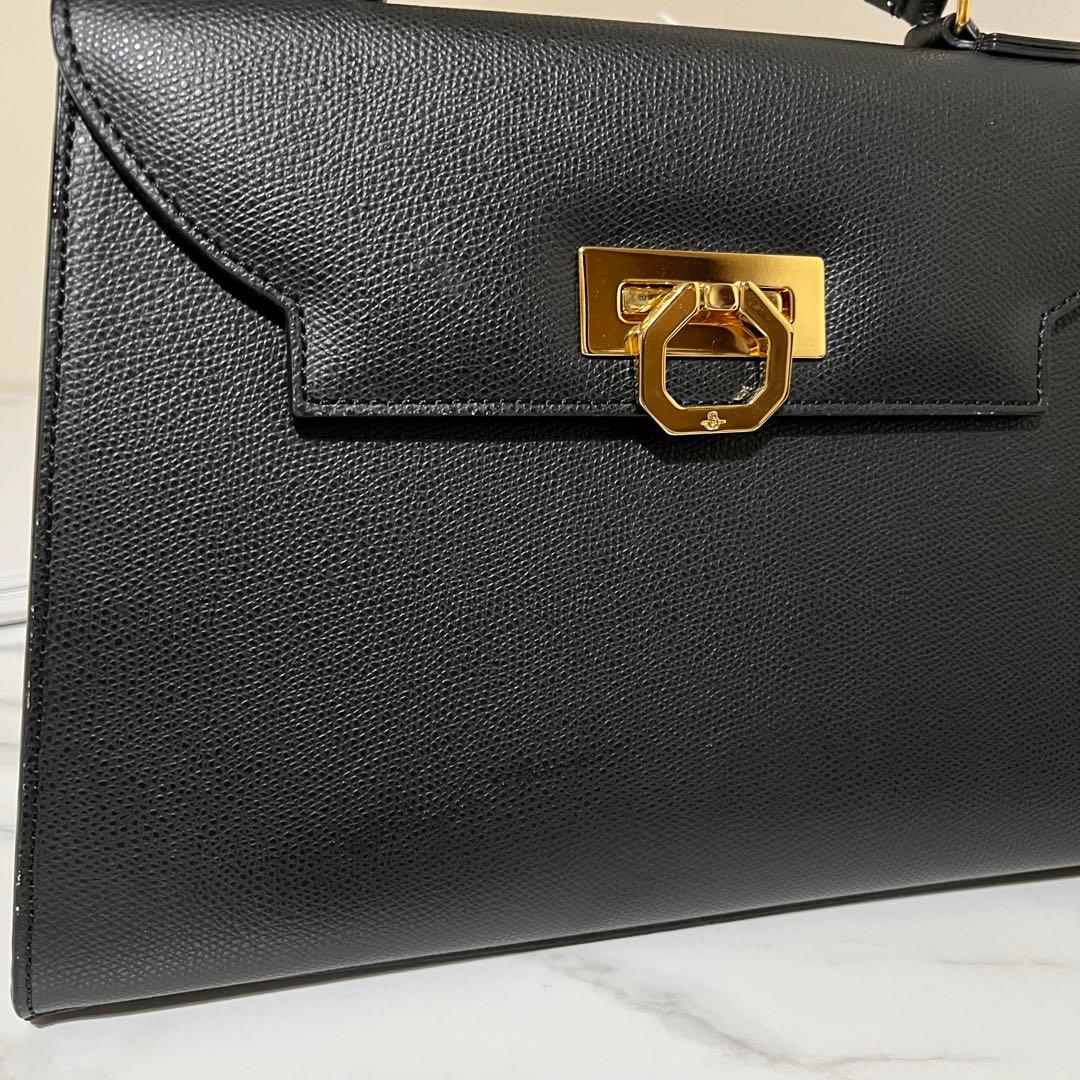 【ショルダー紐は未使用】カルボッティ