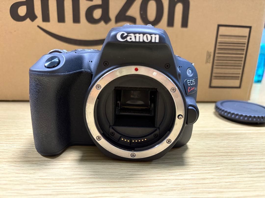 Canon EOS Kiss X9 本体
