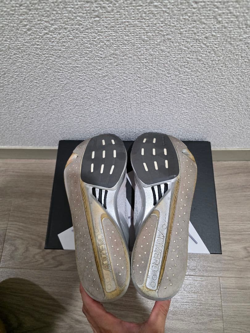 アディゼロ タクミセン10 27cm