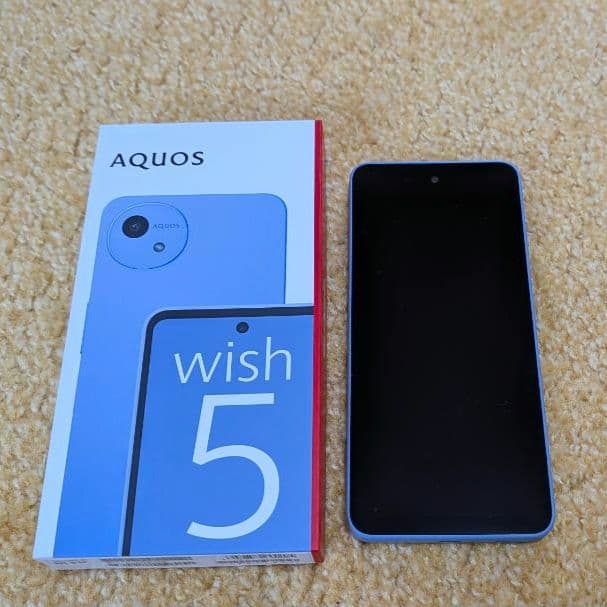 AQUOS wish5 SH-52F　ミソラ