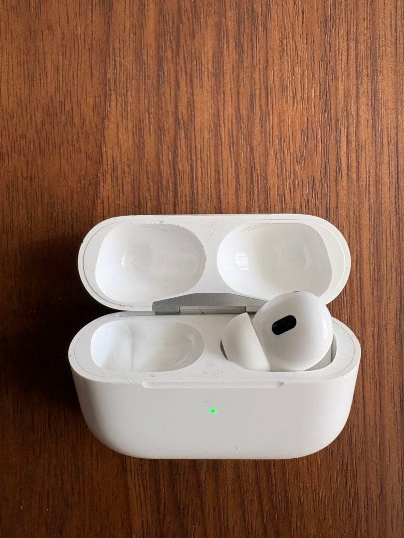 アイポッズプロ2 iPods pro2 右のみ ケース付き