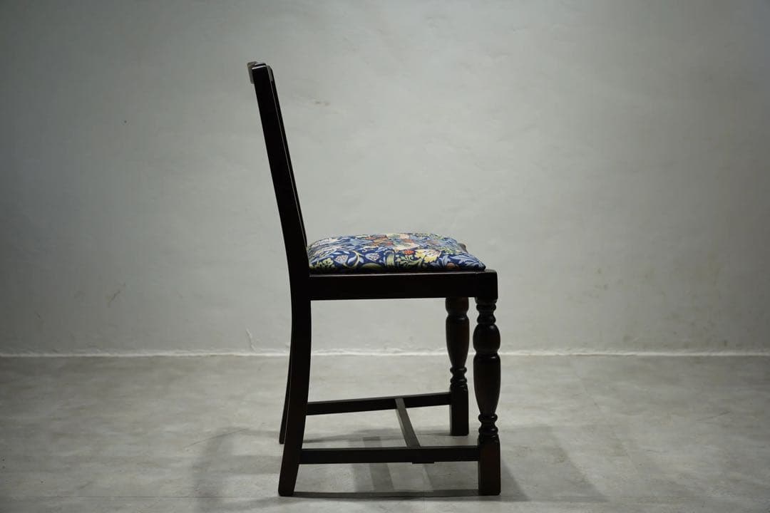 英国アンティーク　ウィリアムモリス　オーク材　1930年　チェア　椅子