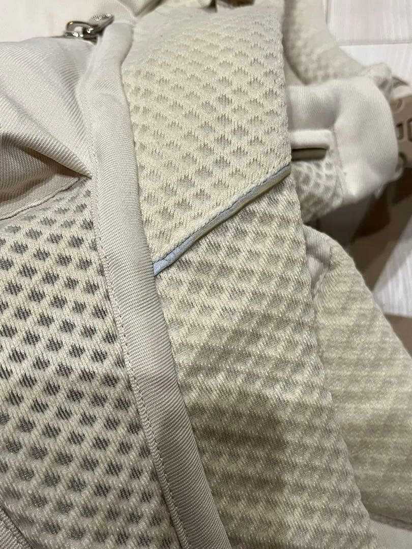 ergobaby OMNI ベージュ 抱っこ紐