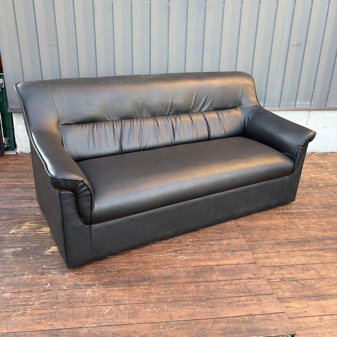 北欧レトロ フェイクレザーソファー 三人掛けソファー ラグジュアリー ビンテージ