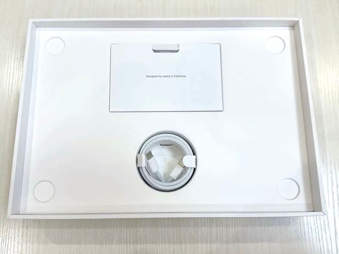 充放電11回 美品 M1 MacBook Air /16GB/256GB/US