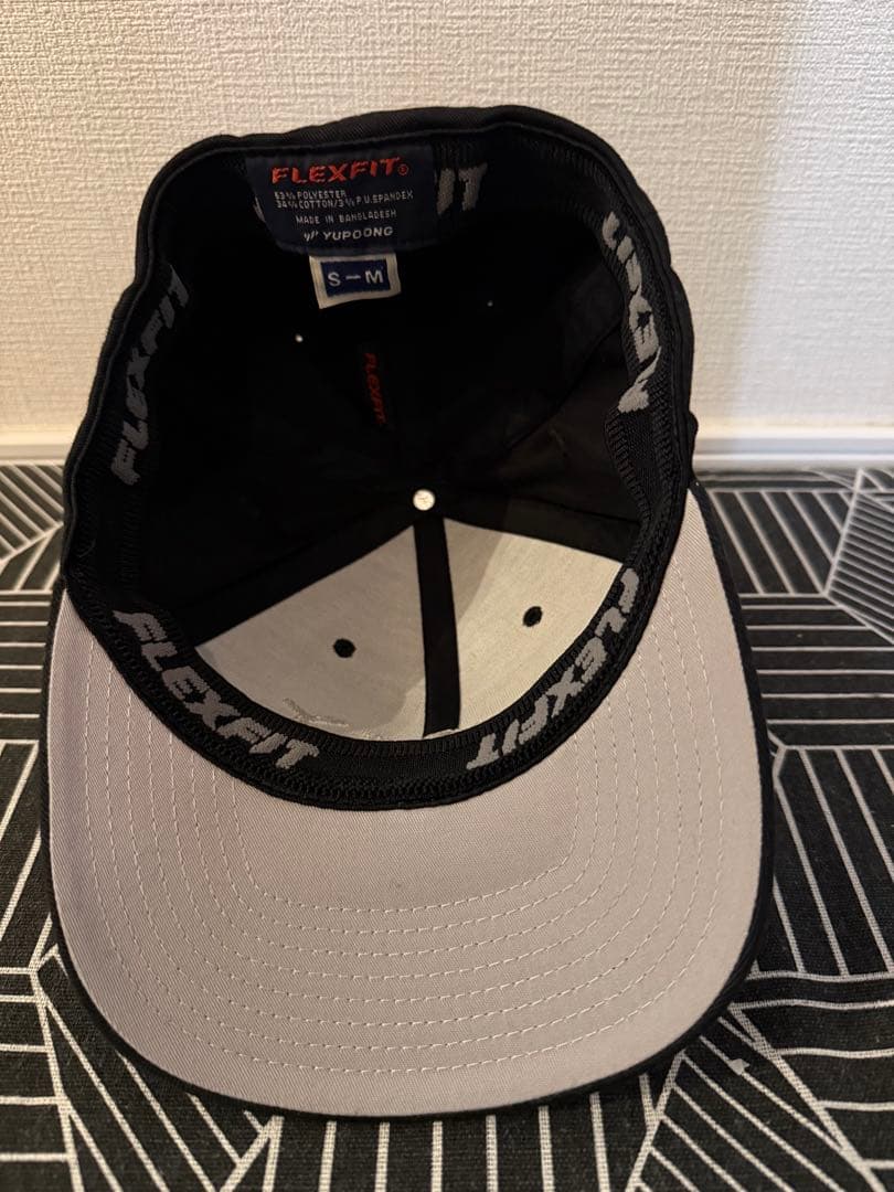 サーリー／SURLY フレックスフィットキャップ 黒 S-M