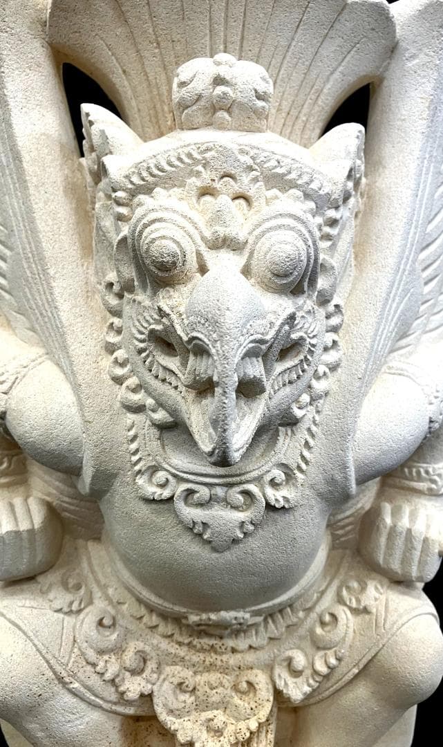 ガルーダの石像55cm 天然石パラスストーン 石彫り彫刻 ガルーダの置物